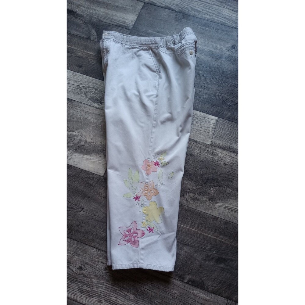 CJ Banks Women's 14W Khaki Hand Embroidered 100% Cotton Capris, Vtg - Picture 3 of 10
